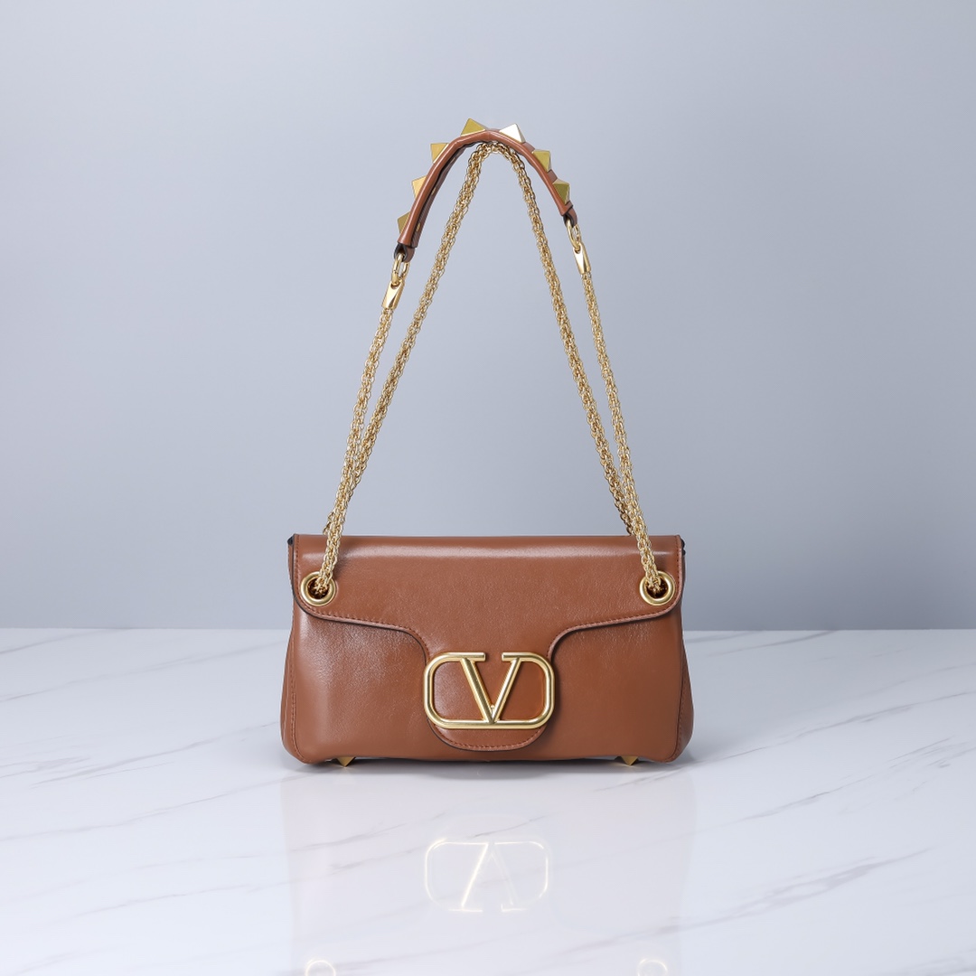 Va1e*ntin0 Garavani Stud Sign Bag Brown