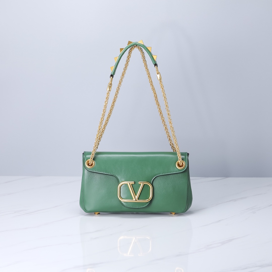 Va1e*ntin0 Garavani Stud Sign Bag Green
