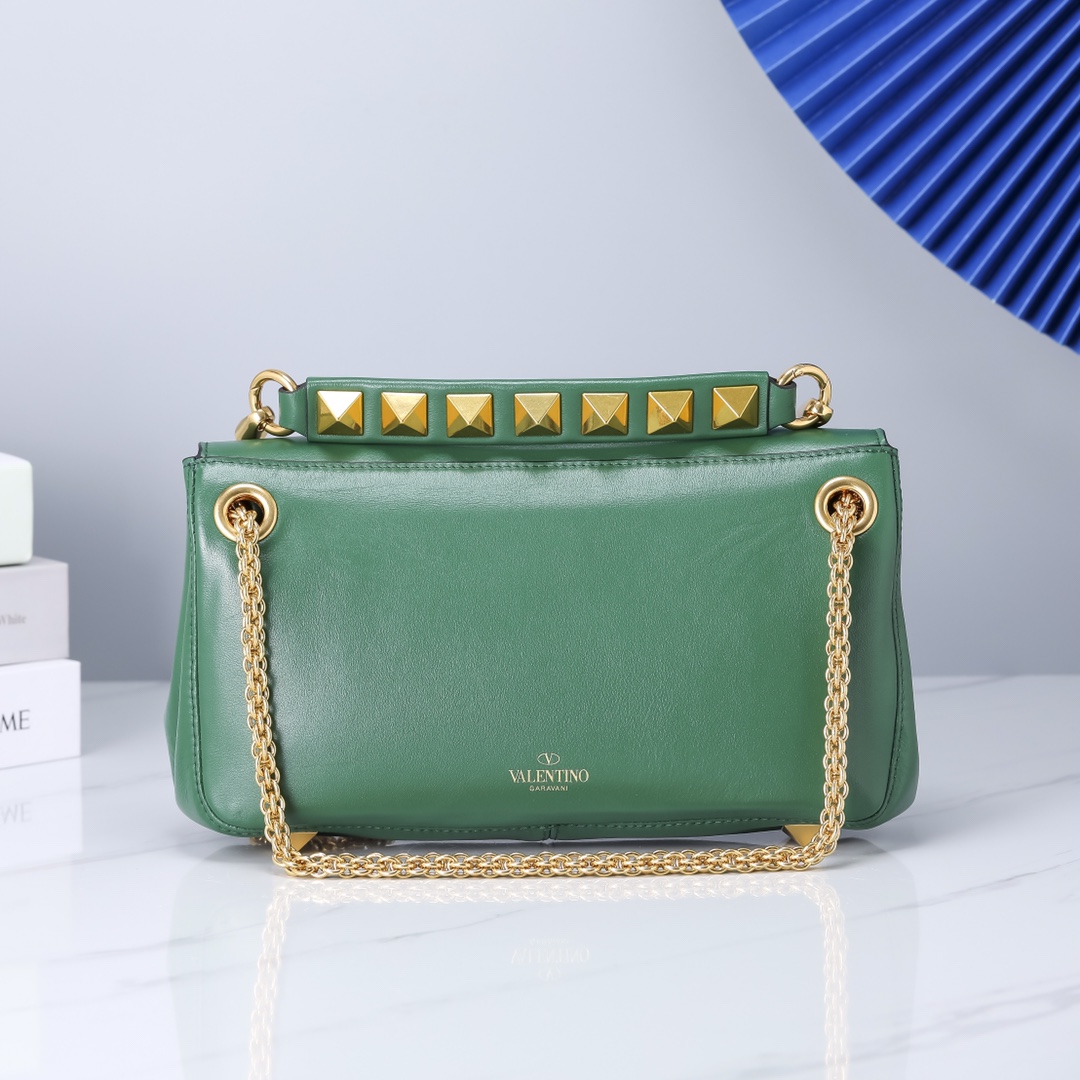 Va1e*ntin0 Garavani Stud Sign Bag Green