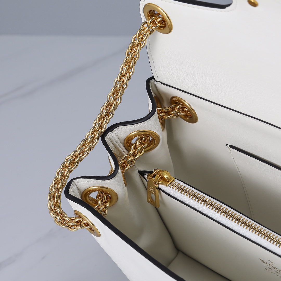 Va1e*ntin0 Garavani Stud Sign Bag White