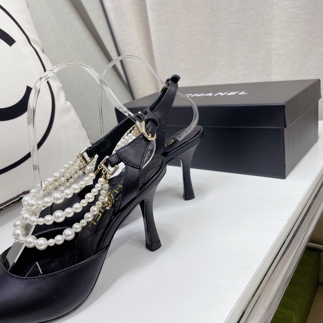 Ch**el Pearl Heels