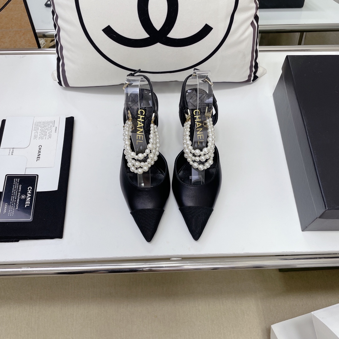 Ch**el Pearl Heels