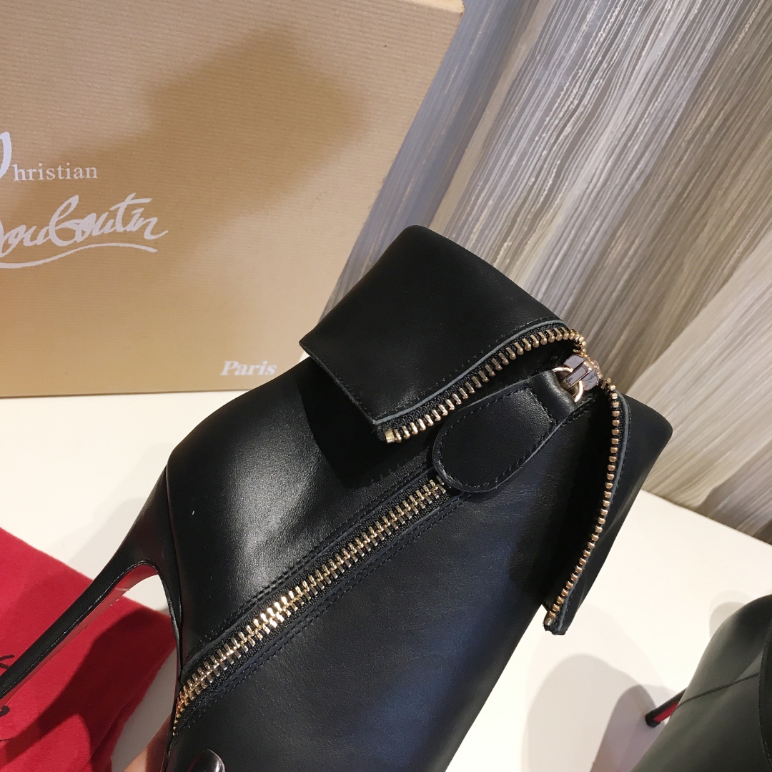 Chr1st1an Louboutin Boots 10CM 02