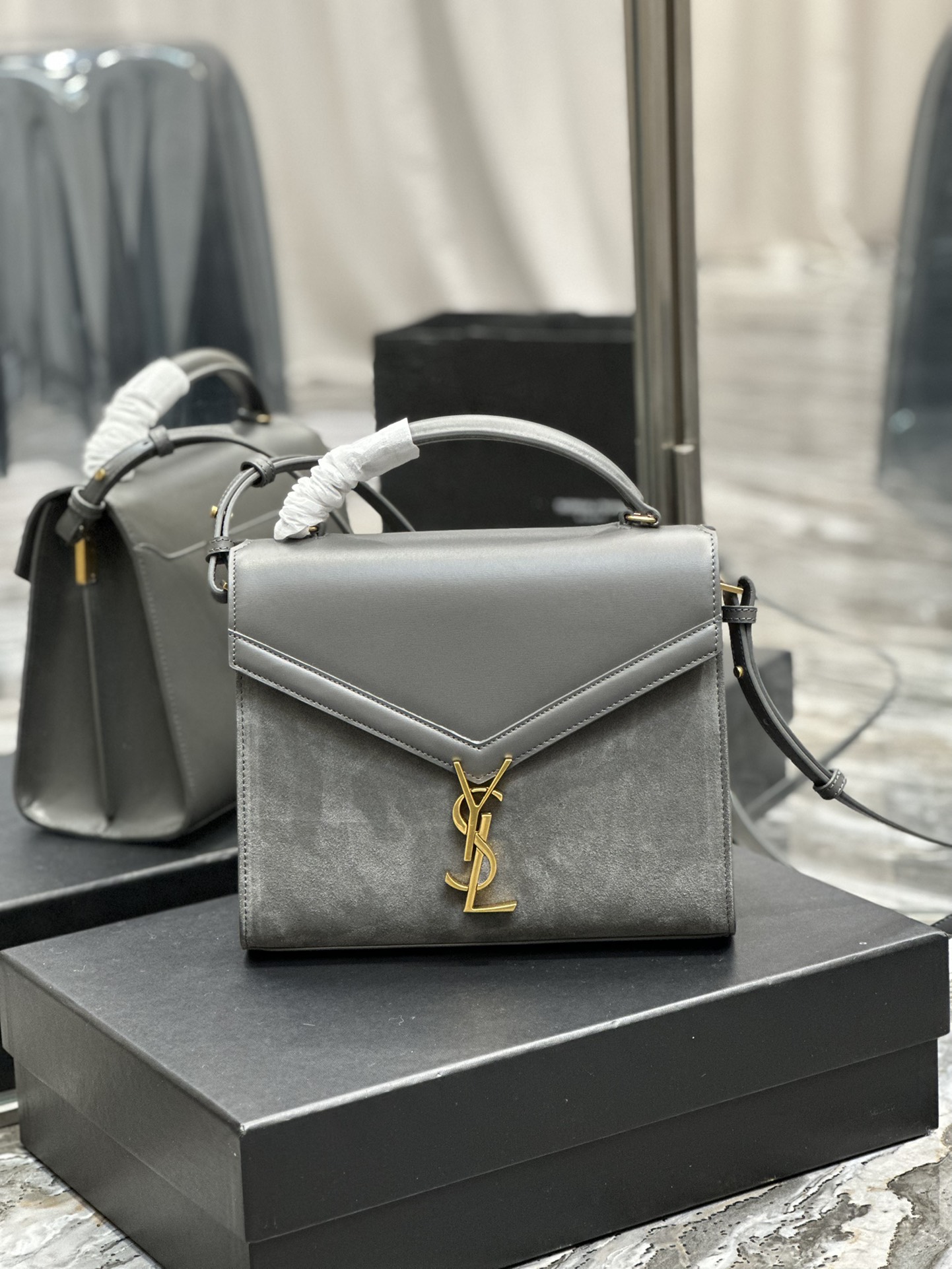 Y51 Cassandra Bag Grey 24cm