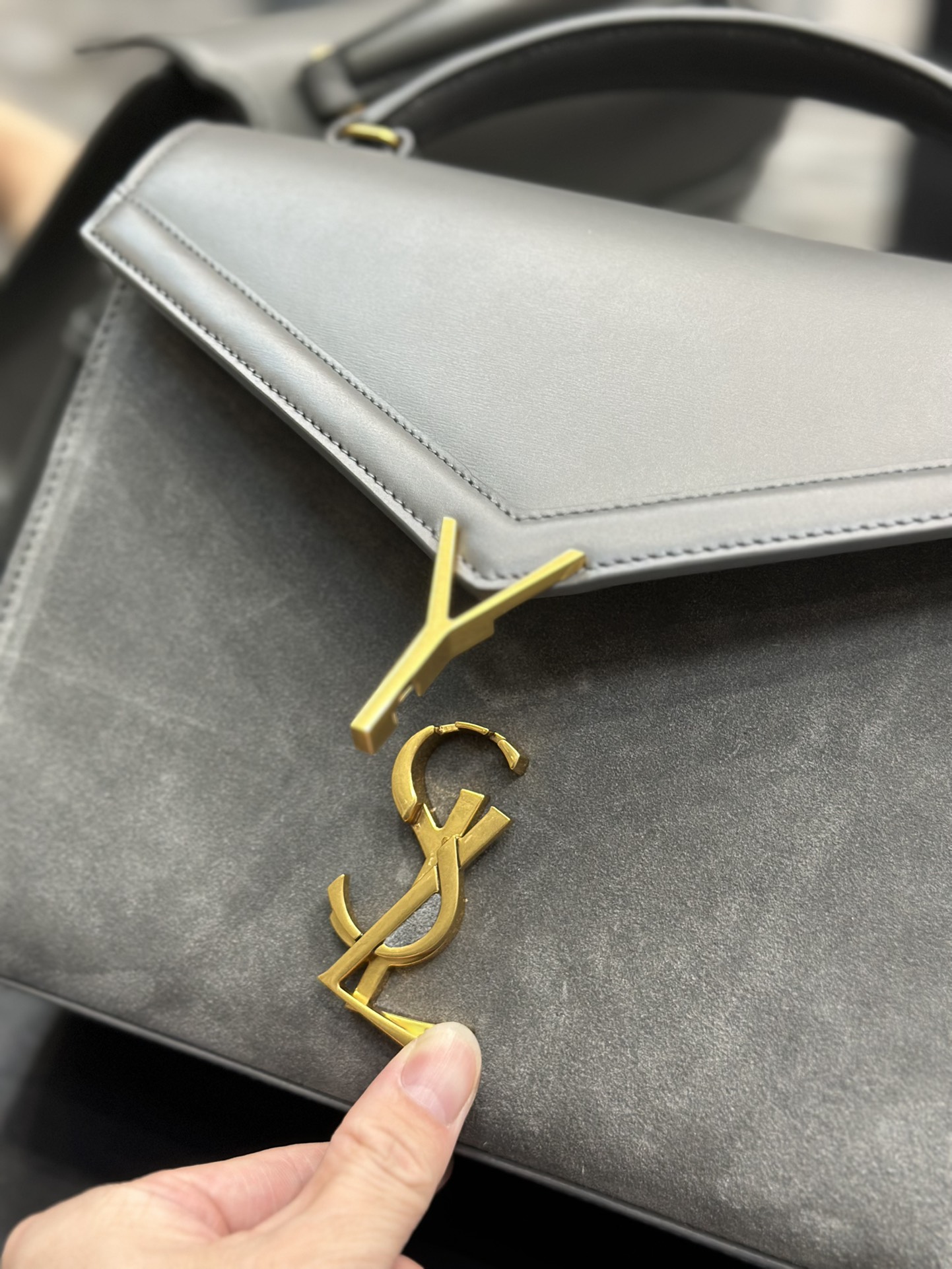 Y51 Cassandra Bag Grey 24cm