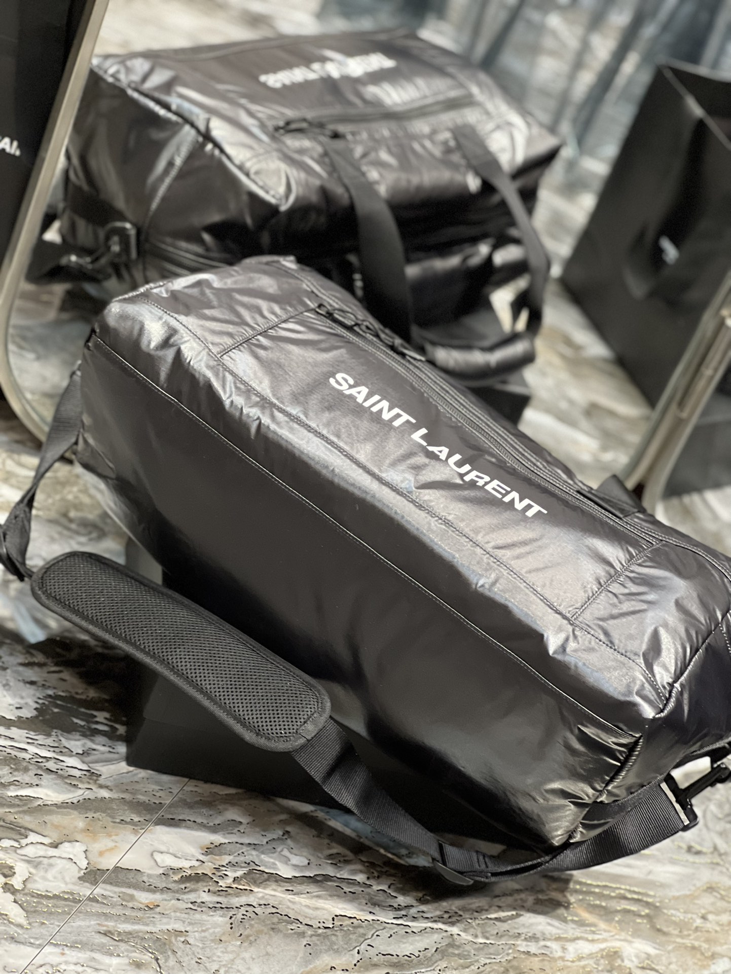 Y51 Nylon Travel Bag Black