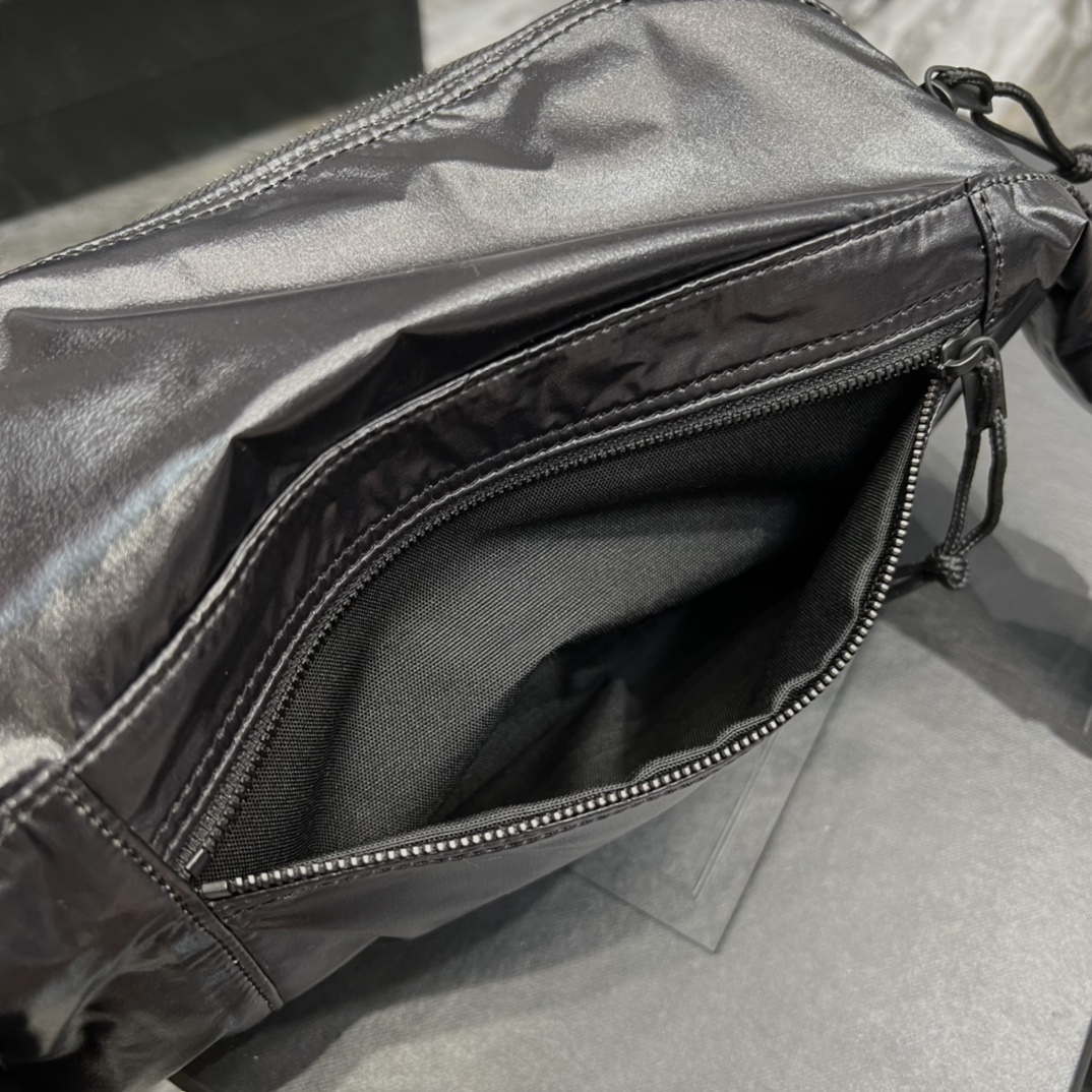 Y51 Nylon Waist Bag Black