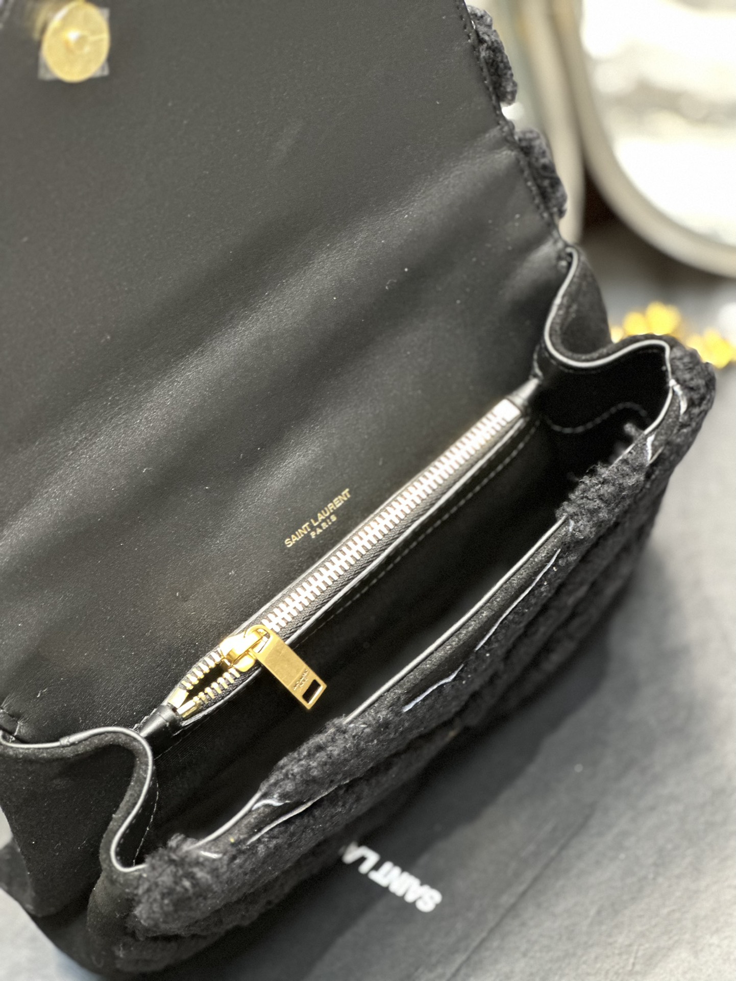 Y51 LouLou shoulder Bag 24CM