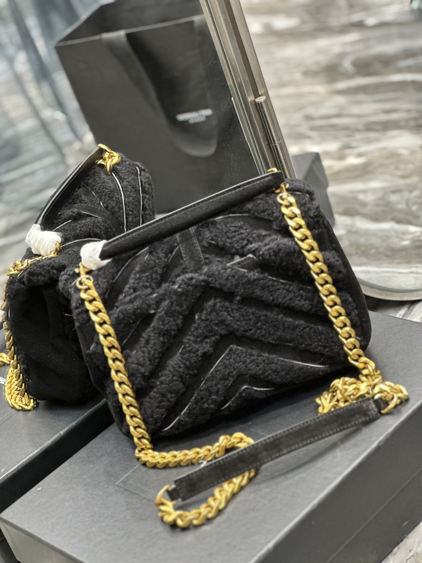 Y51 LouLou shoulder Bag 24CM