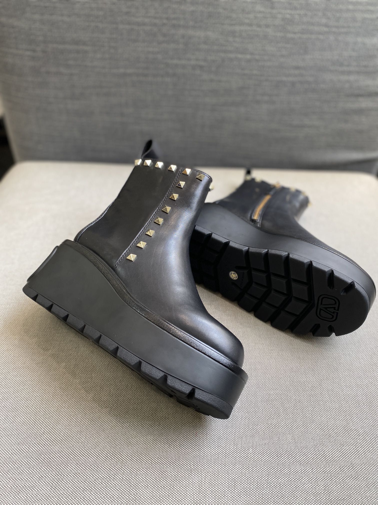 Va1e*ntin0 Boots 7.5cm