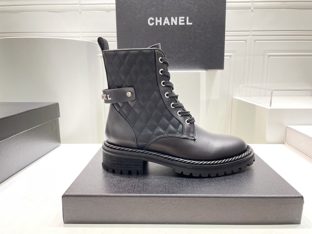 Ch**el Boots 012