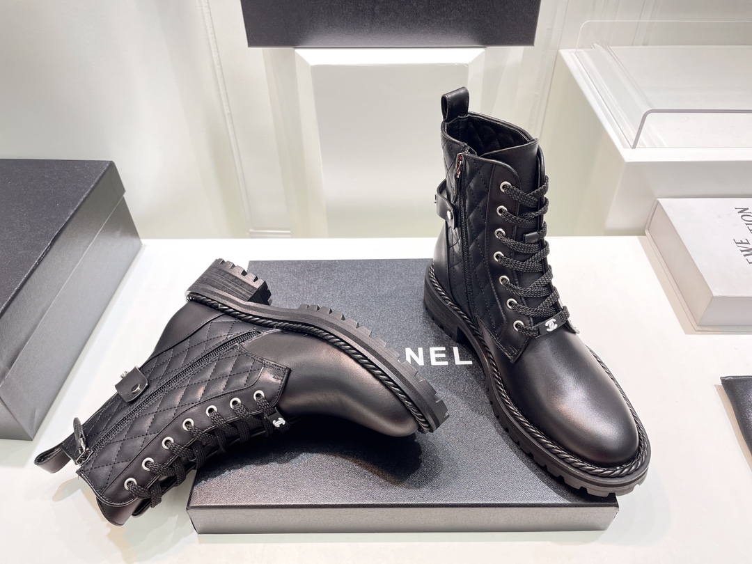 Ch**el Boots 012