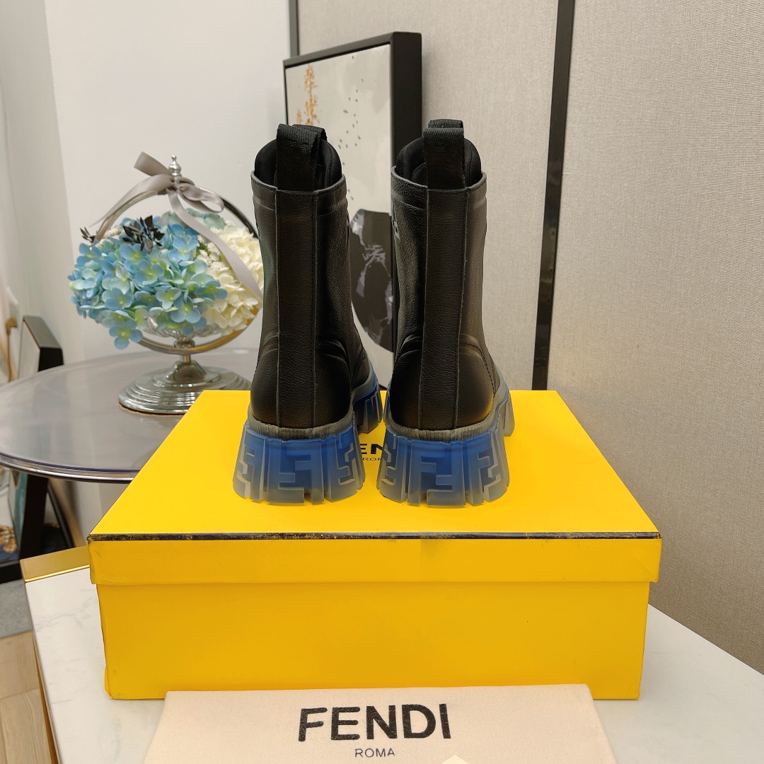 F**di Boots 5cm