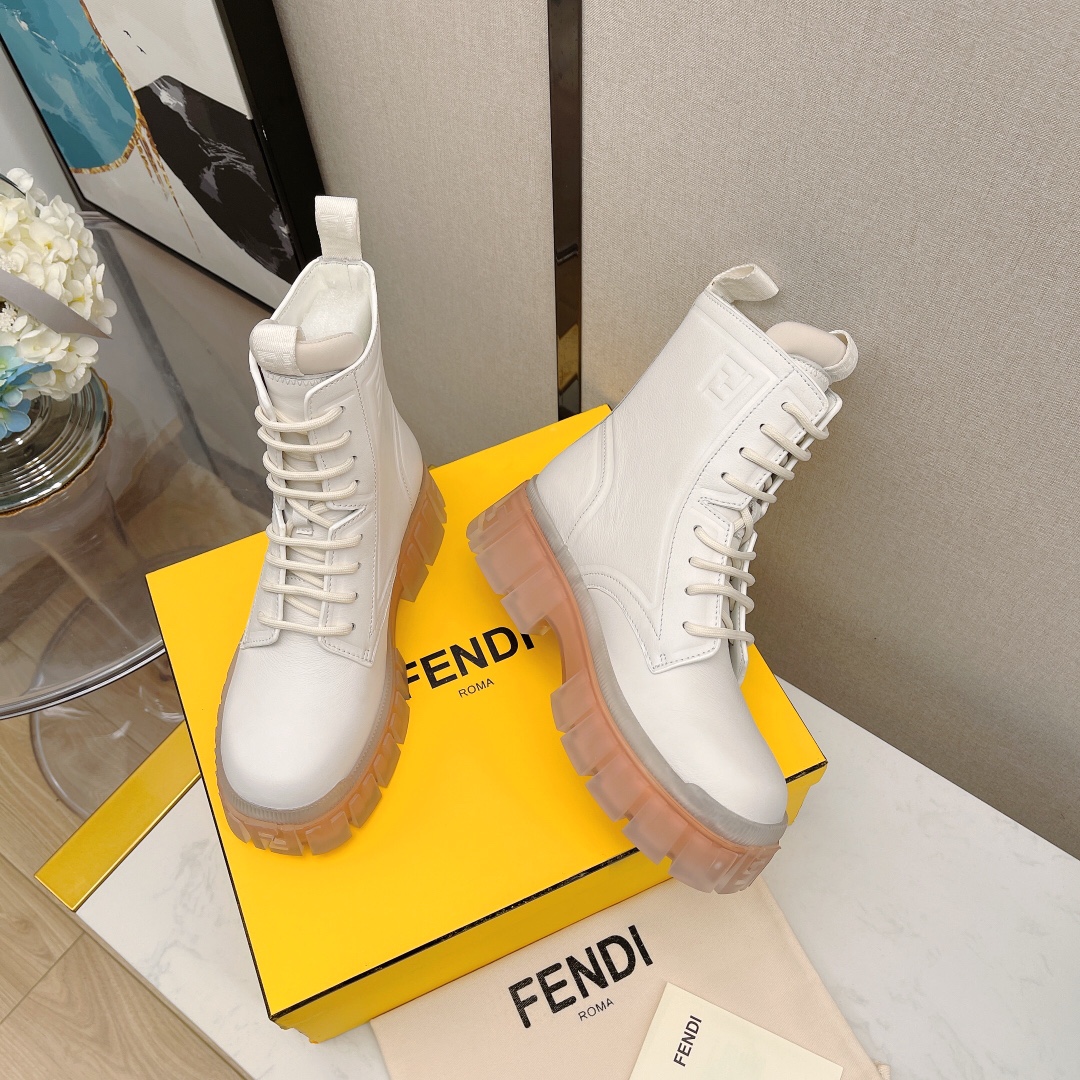 F**di Boots 5cm White