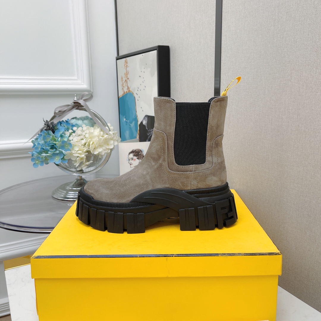 F**di Boots 5cm Grey