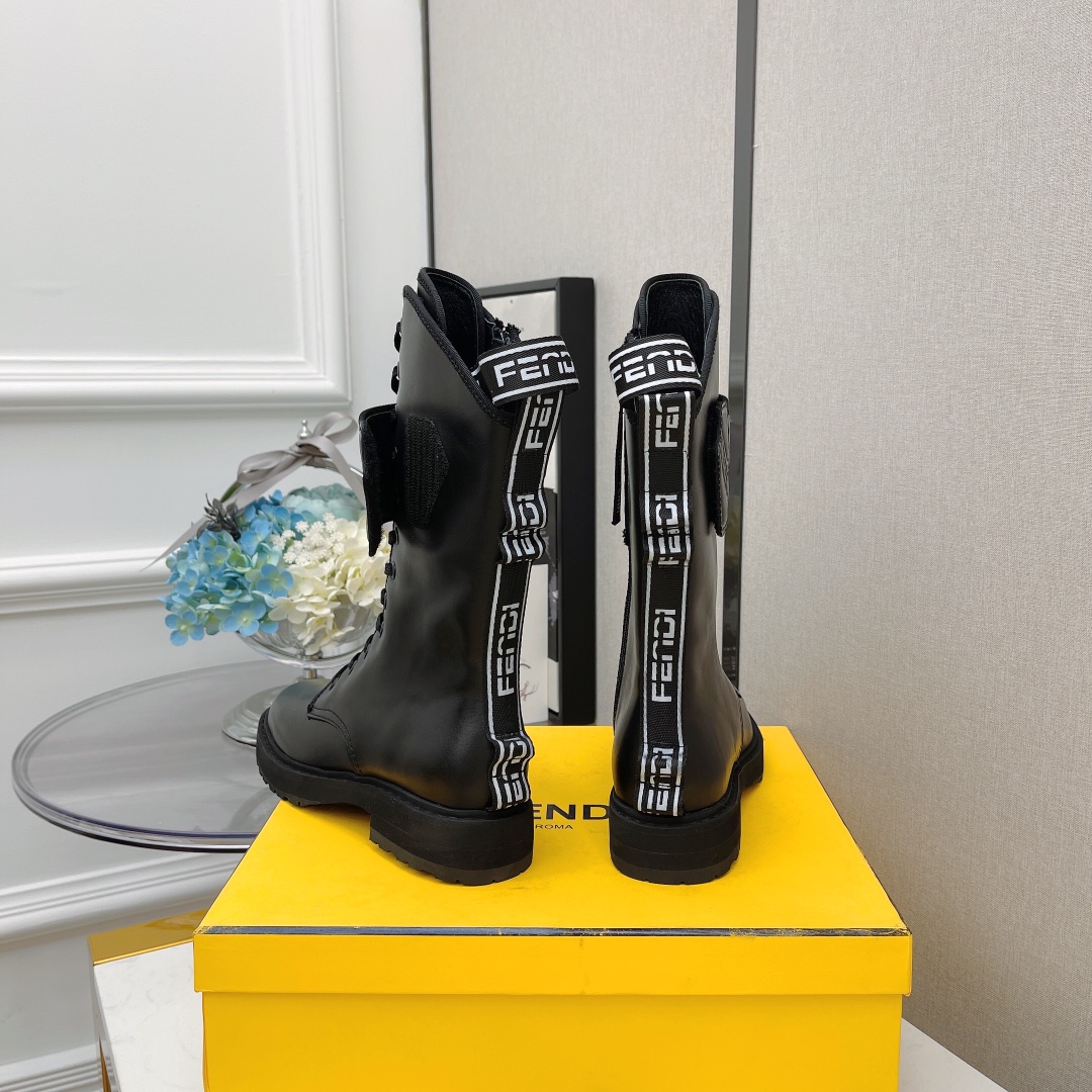 F**di Boots 05