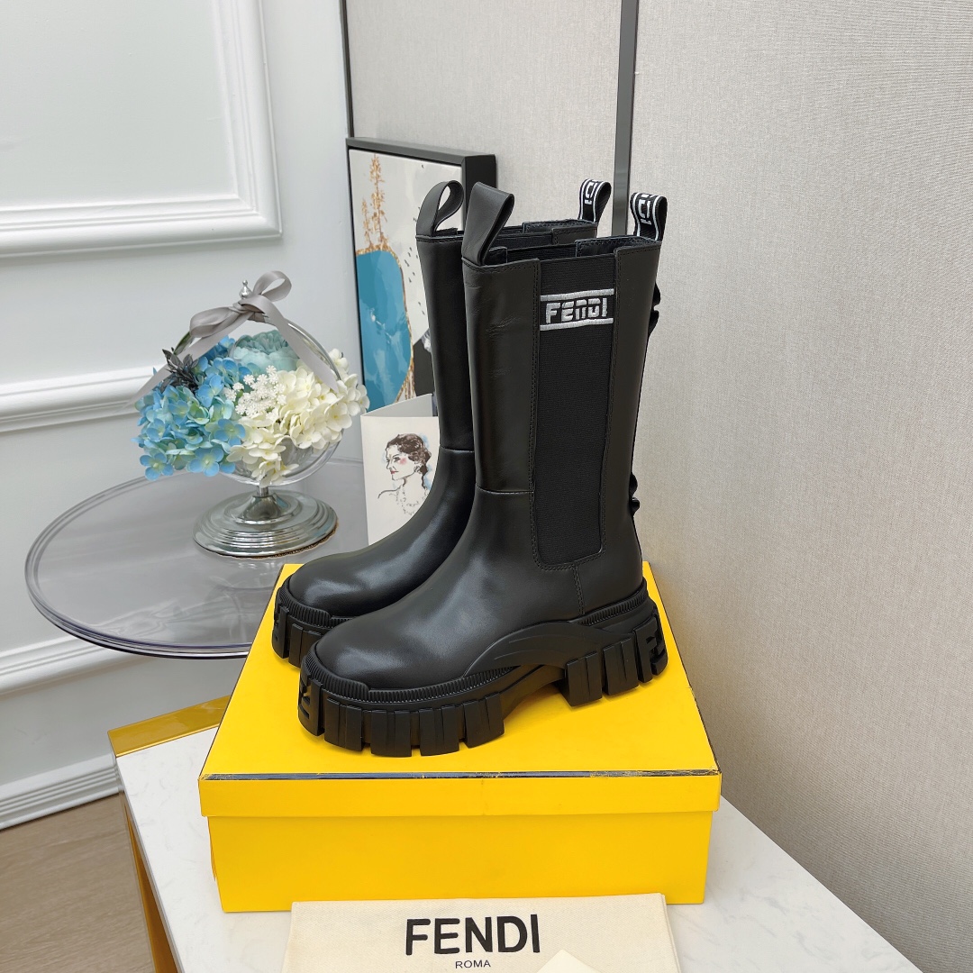 F**di Boots 5cm 04