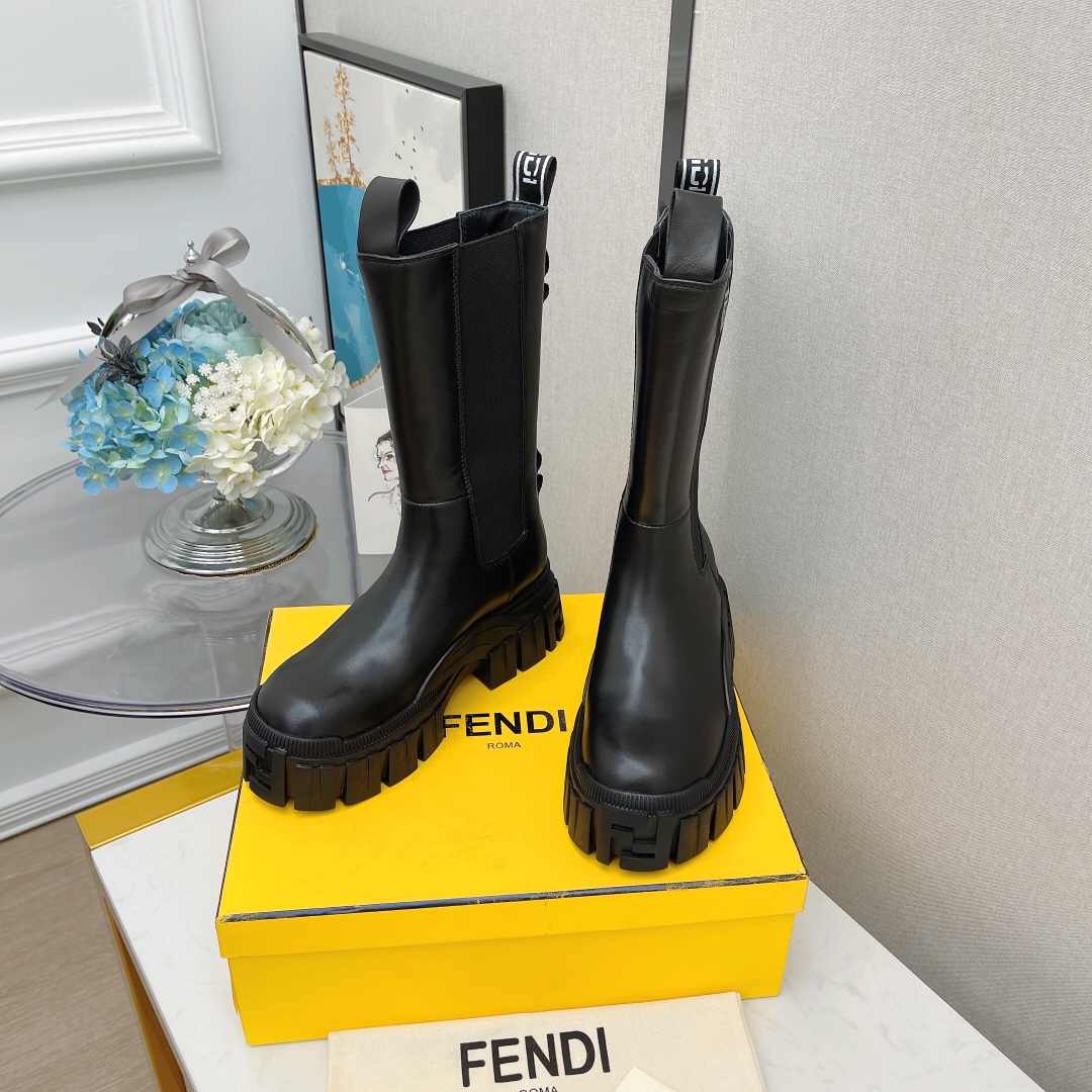 F**di Boots 5cm 04