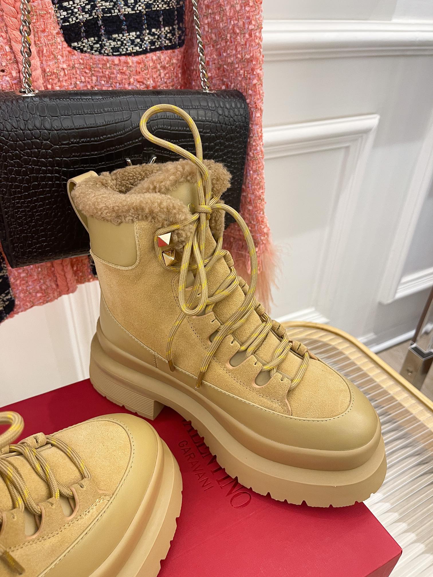 Va1e*ntin0 Boots 5cm