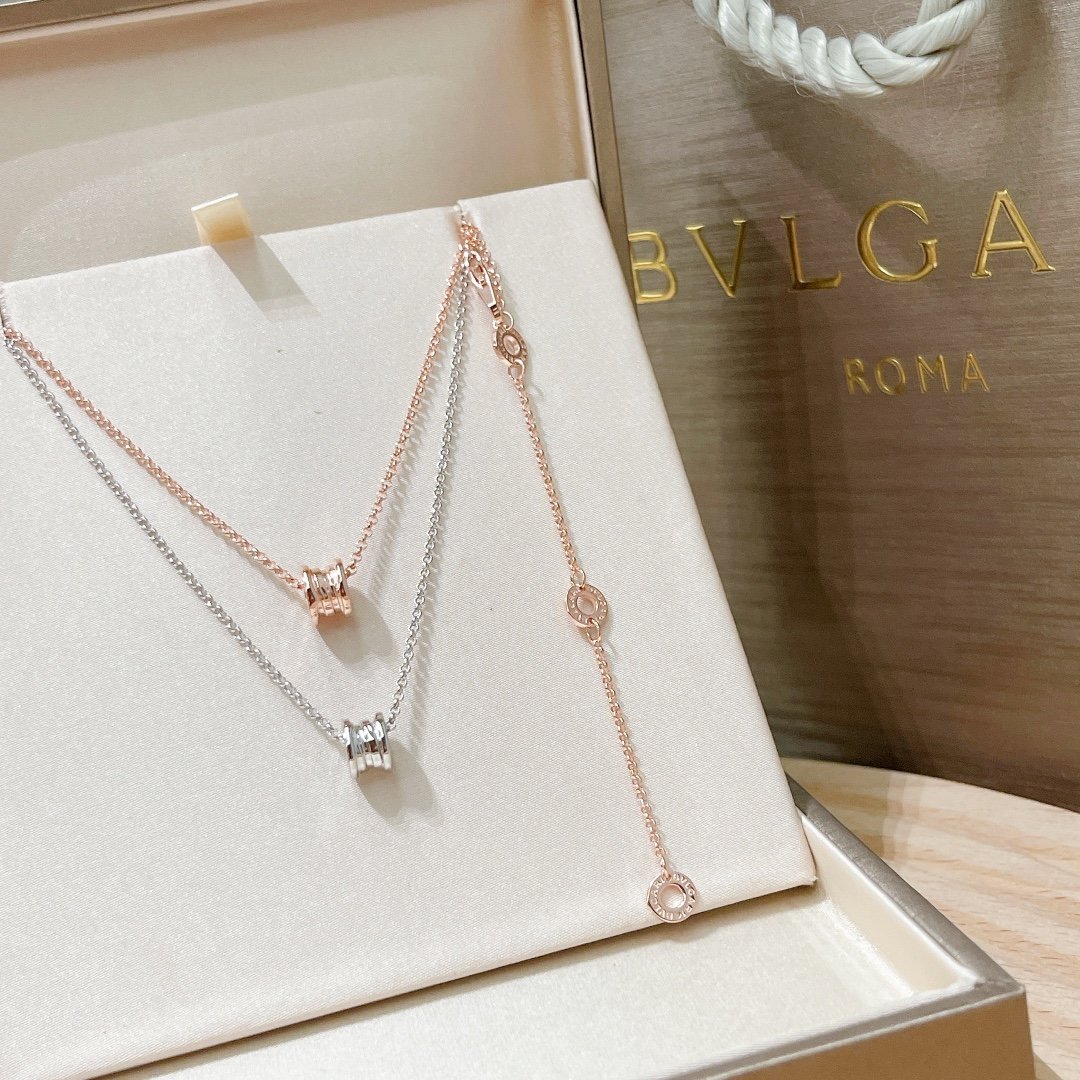 Bv1g*ai Necklace