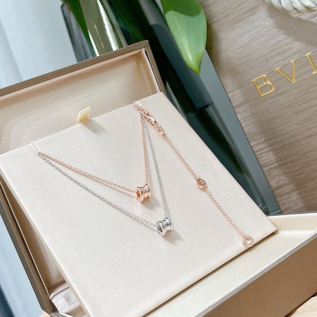 Bv1g*ai Necklace