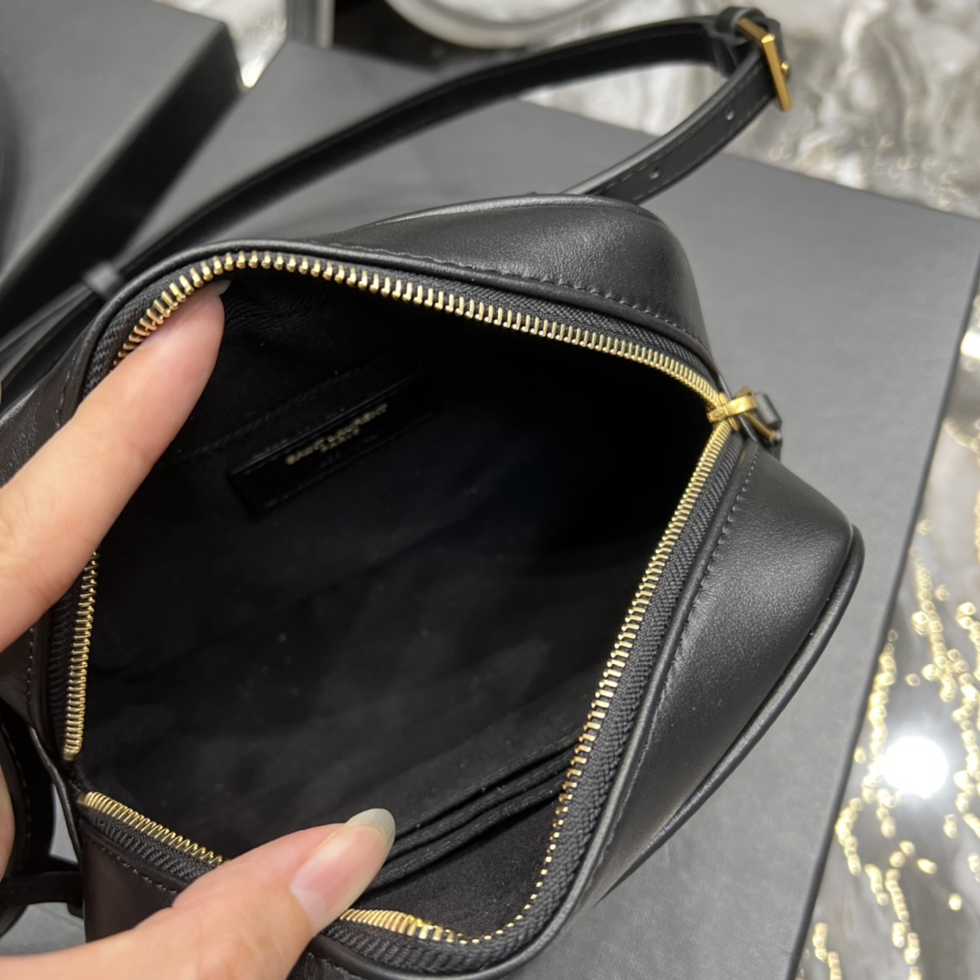 Y51 LOU BELT BAG Black