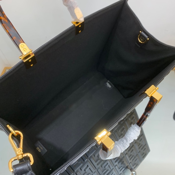 F**di Tote handbag