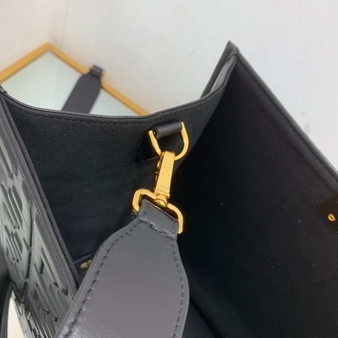 F**di Tote handbag