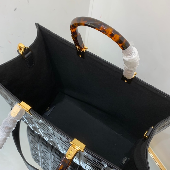 F**di Tote handbag