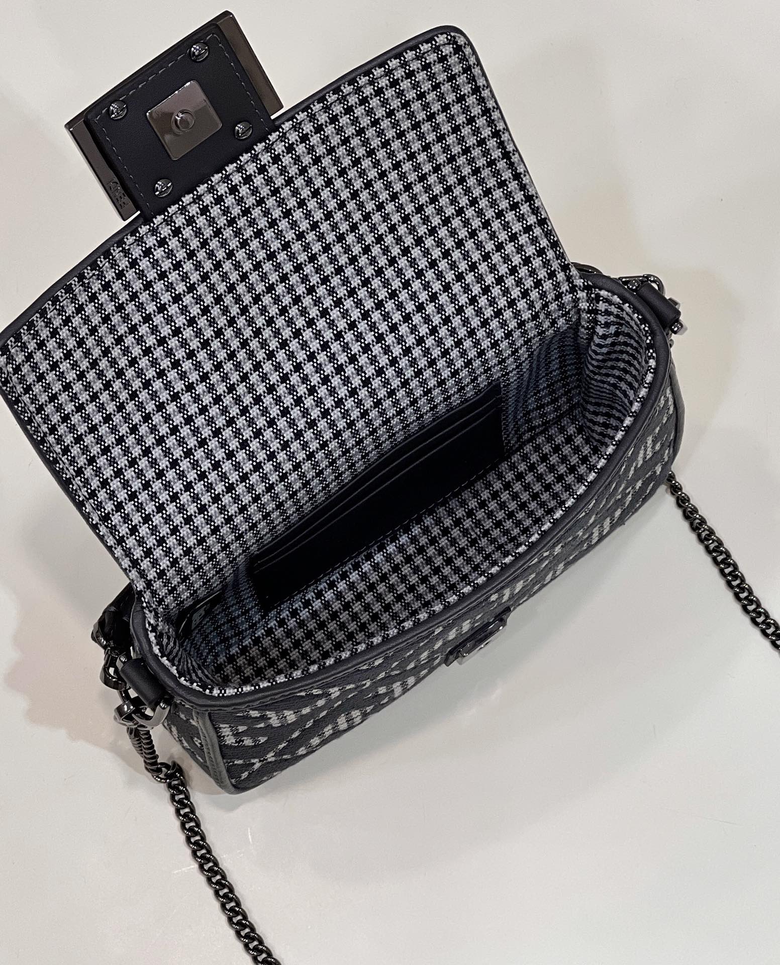 F**di Baguette Crossbody Bag Mini 19cm 02