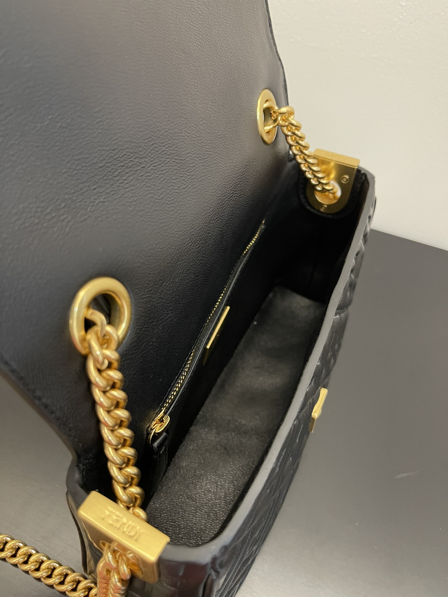 F**di Baguette Crossbody Bag 24cm Black