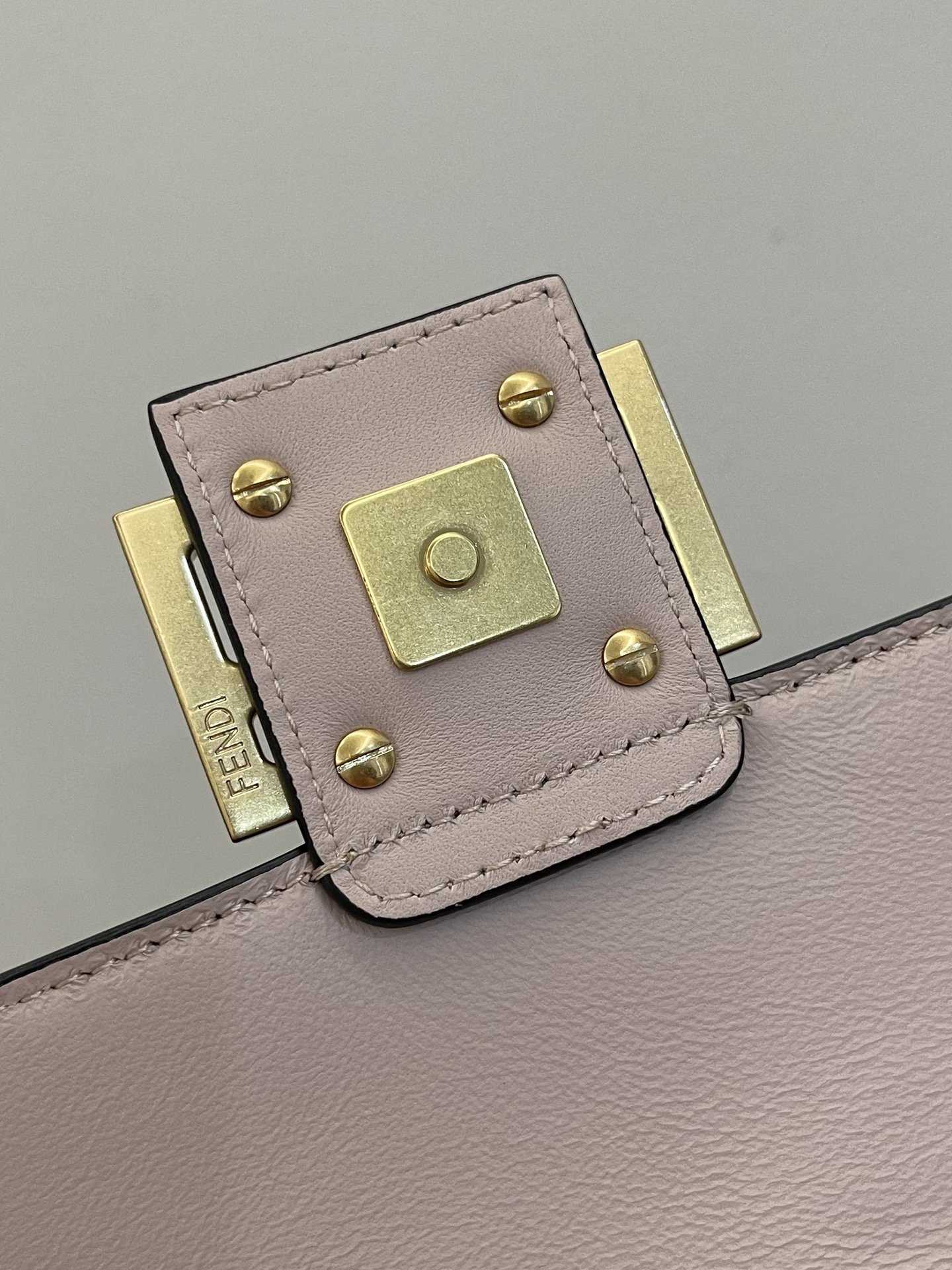 F**di Baguette Crossbody Bag 24cm Pink
