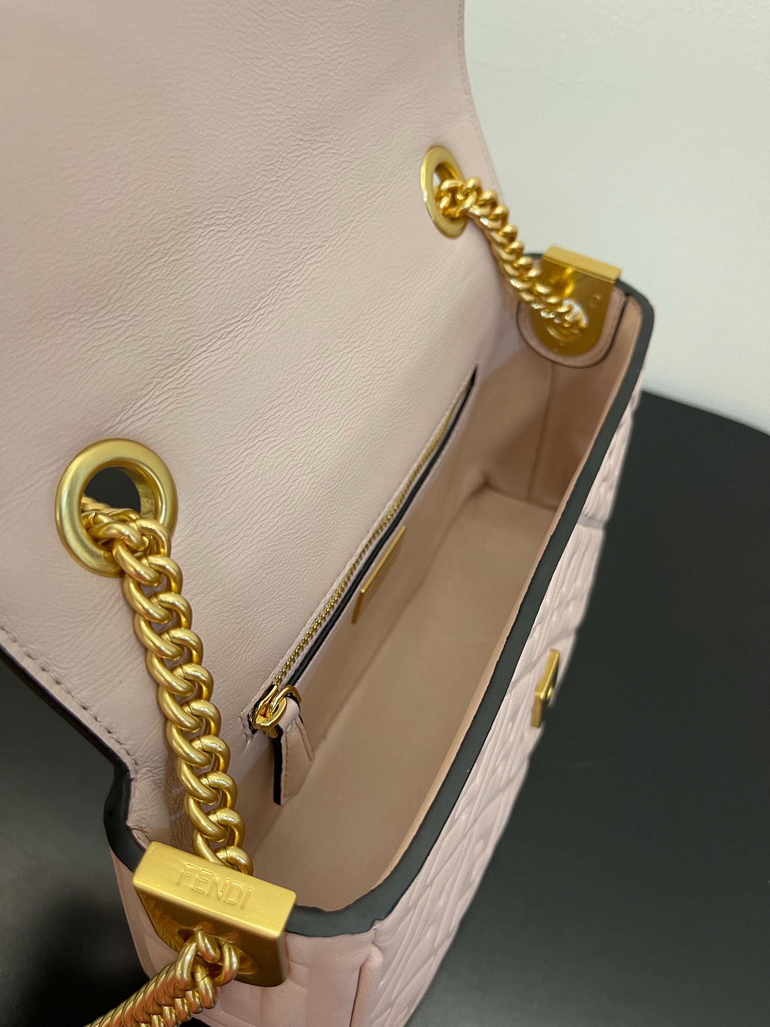 F**di Baguette Crossbody Bag 24cm Pink