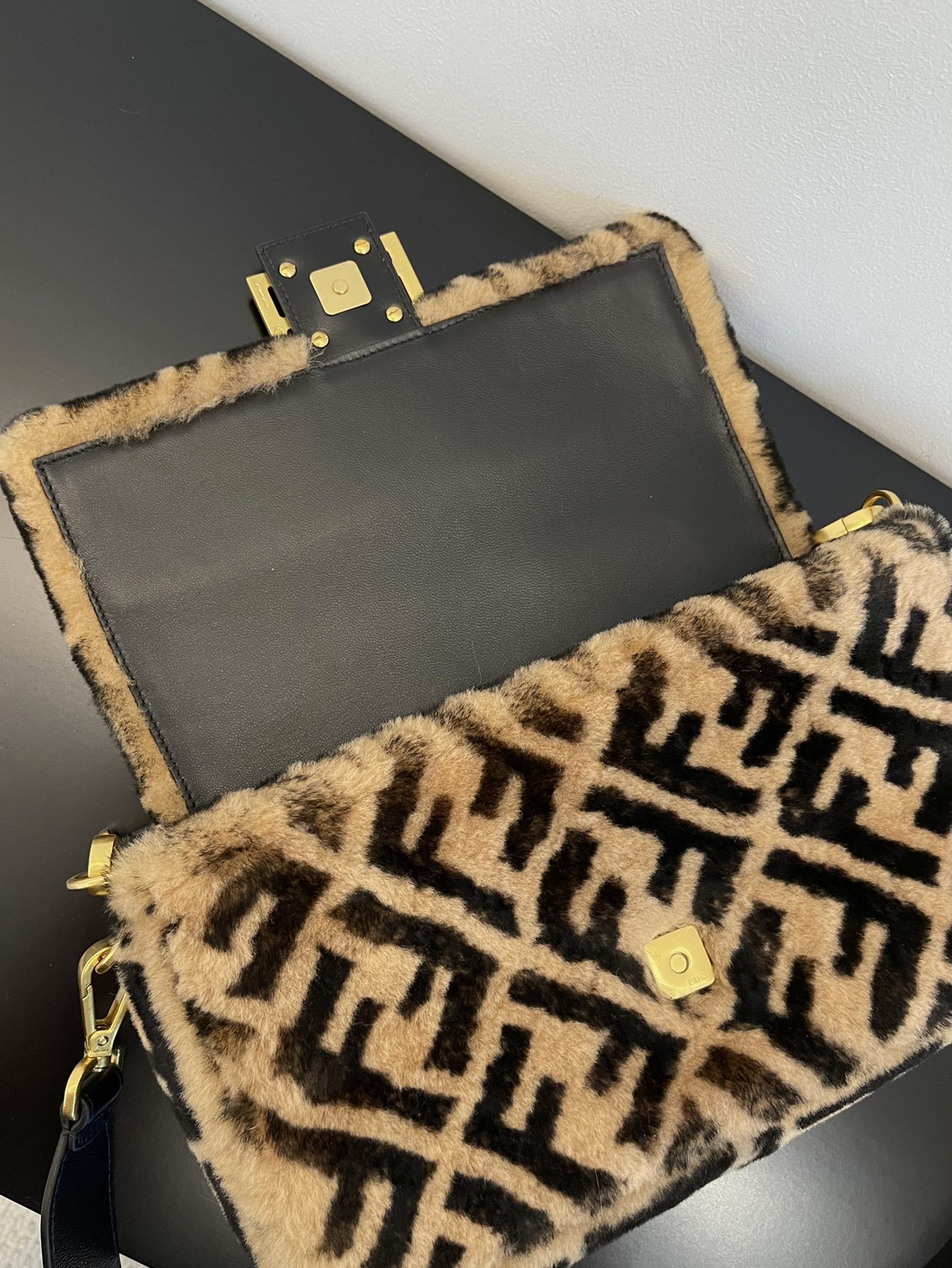 F**di Baguette Crossbody Bag 27cm Brown