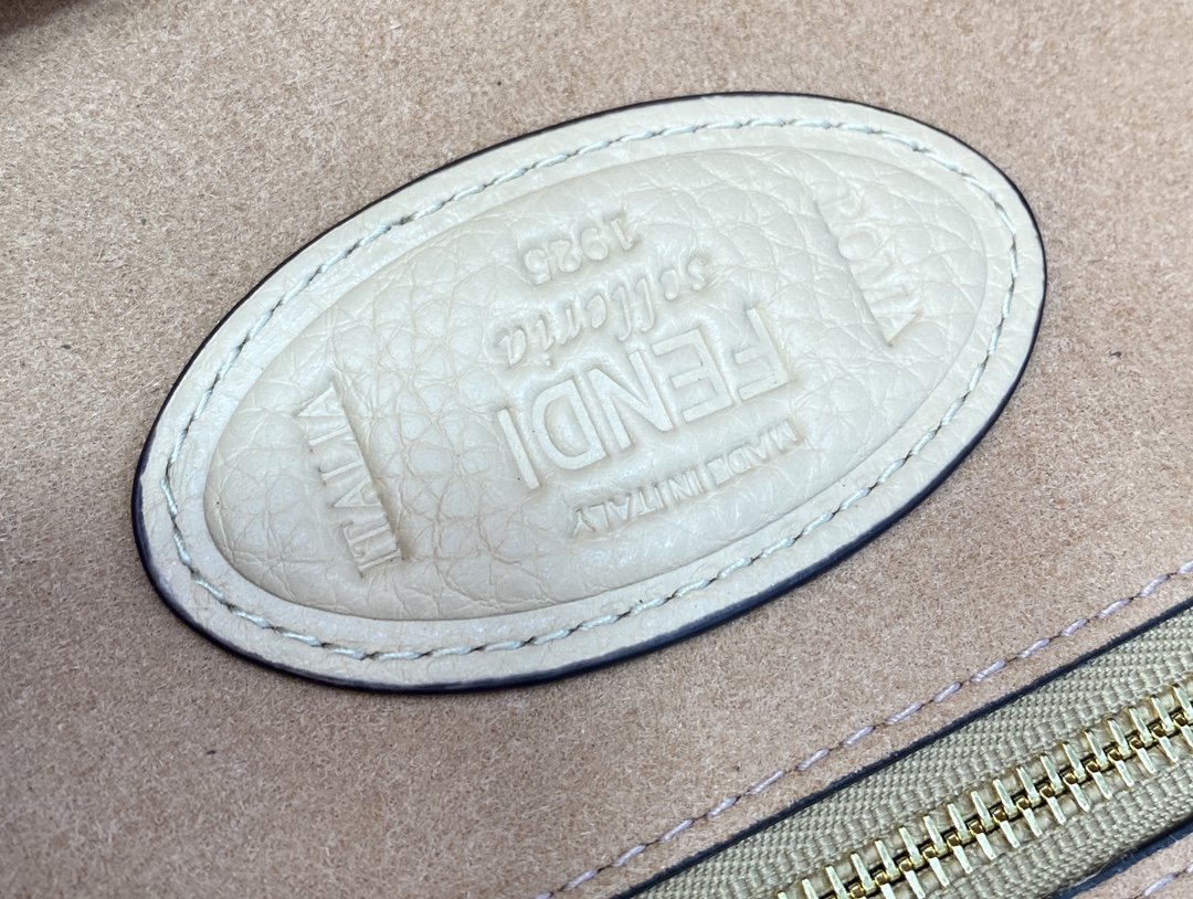 F**di Baguette Crossbody Beige Sheepskin Bag 02