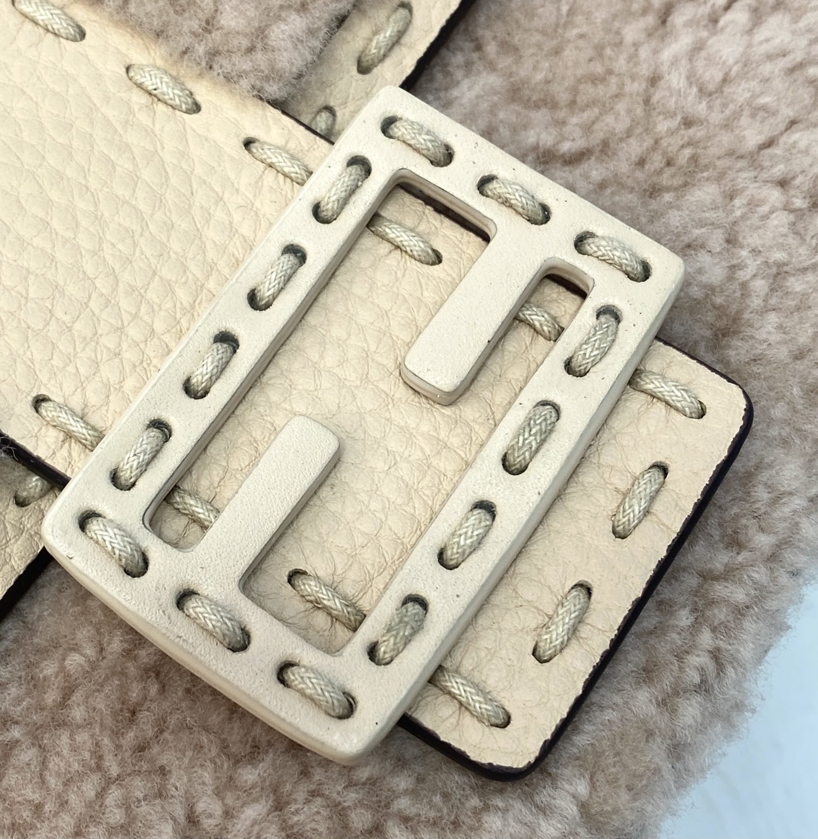 F**di Baguette Crossbody Beige Sheepskin Bag 02