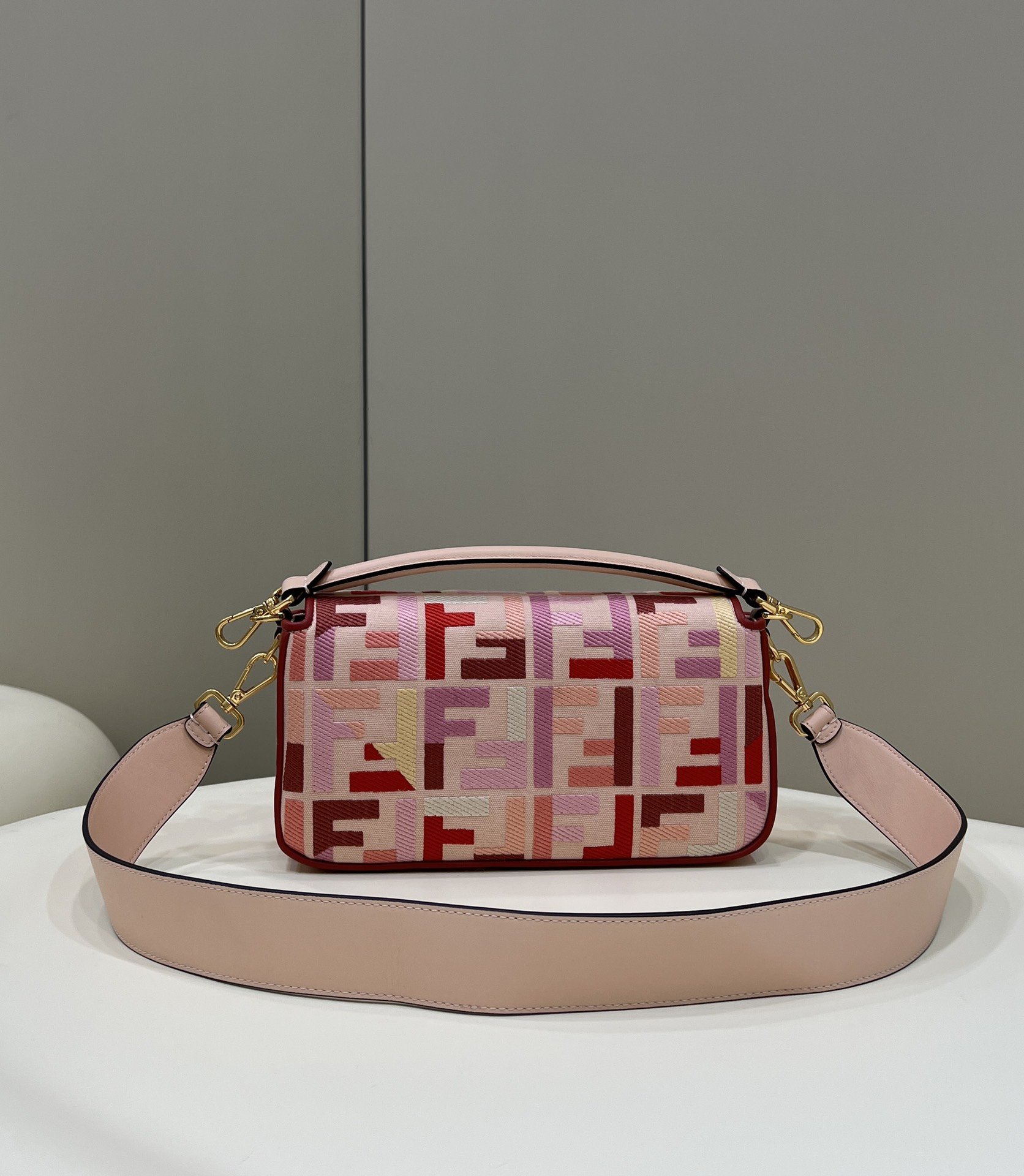 F**di Baguette Color Block FF Canvas Bag 02