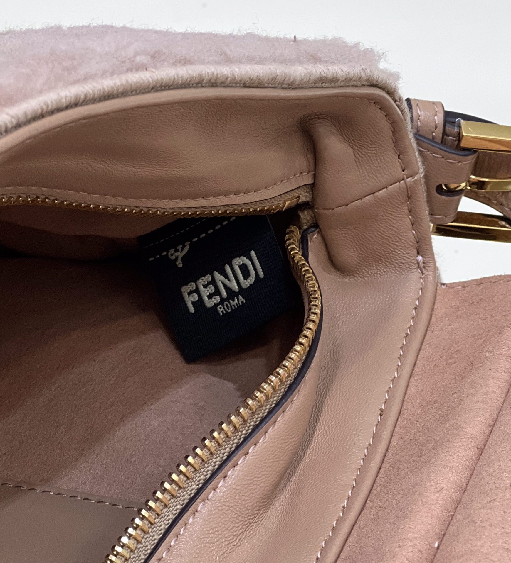 F**di Baguette Crossbody Beige Sheepskin Bag Pink