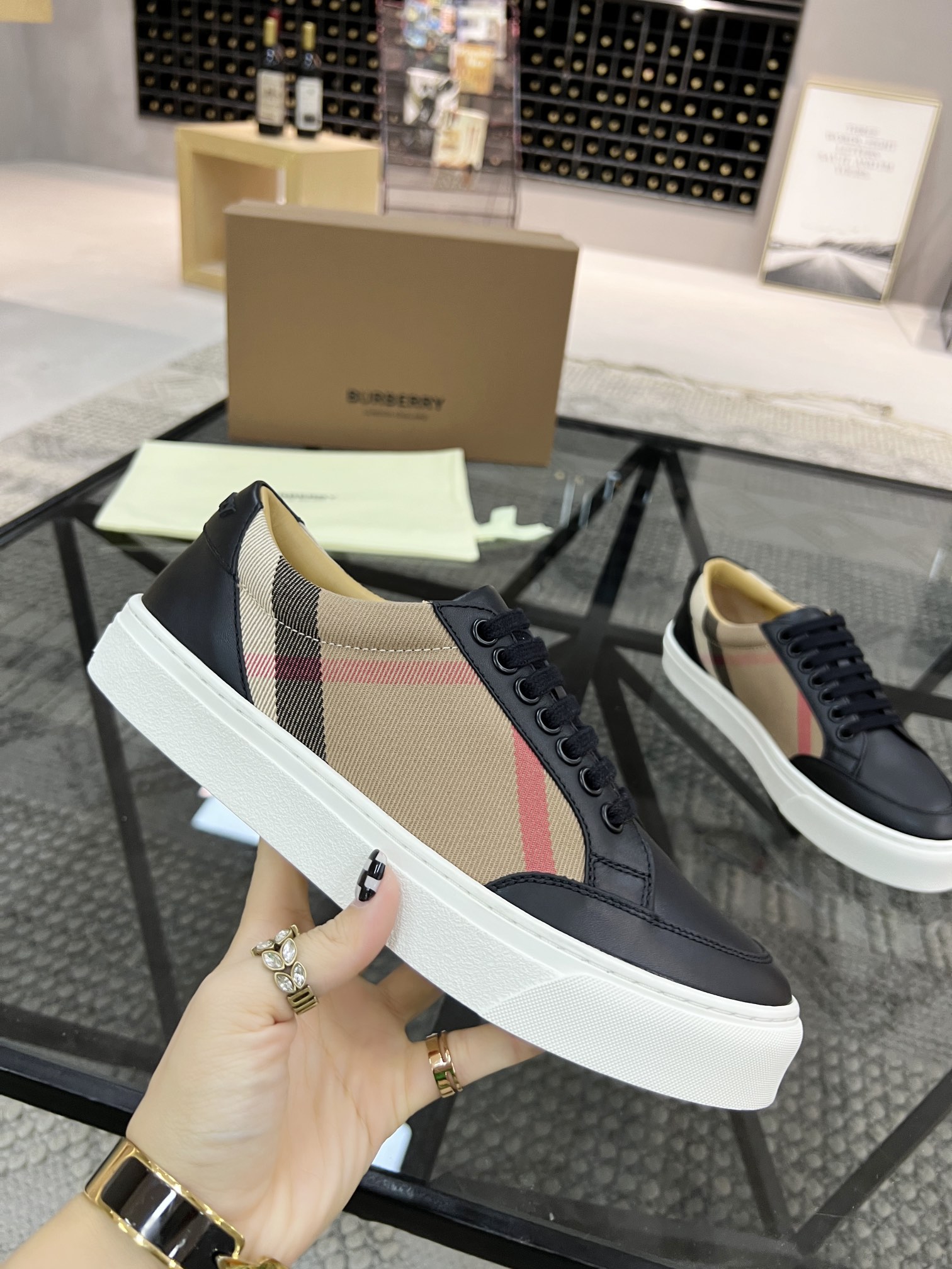 Bv*b*rry Sneakers