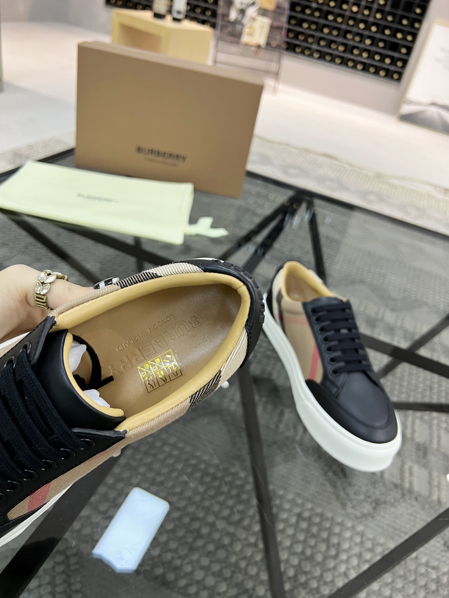 Bv*b*rry Sneakers