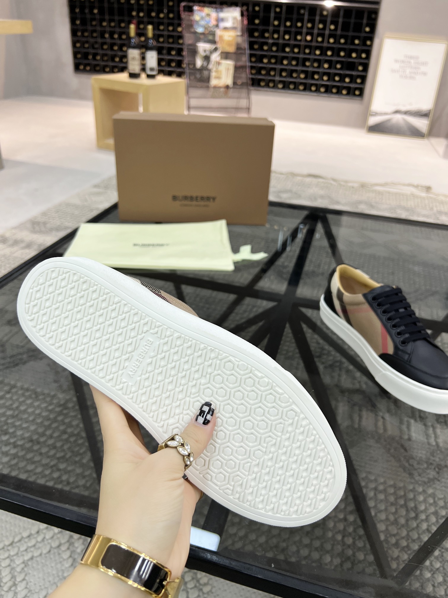 Bv*b*rry Sneakers