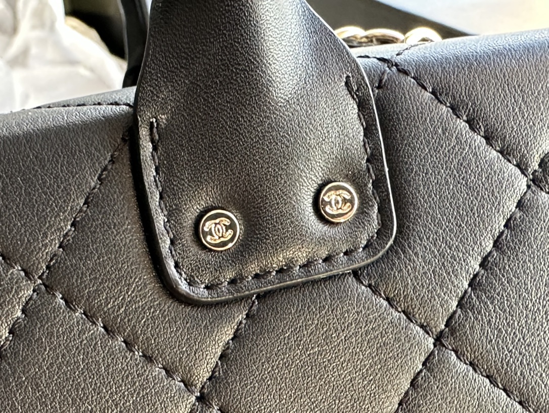 Ch**el Vanity Case Bag