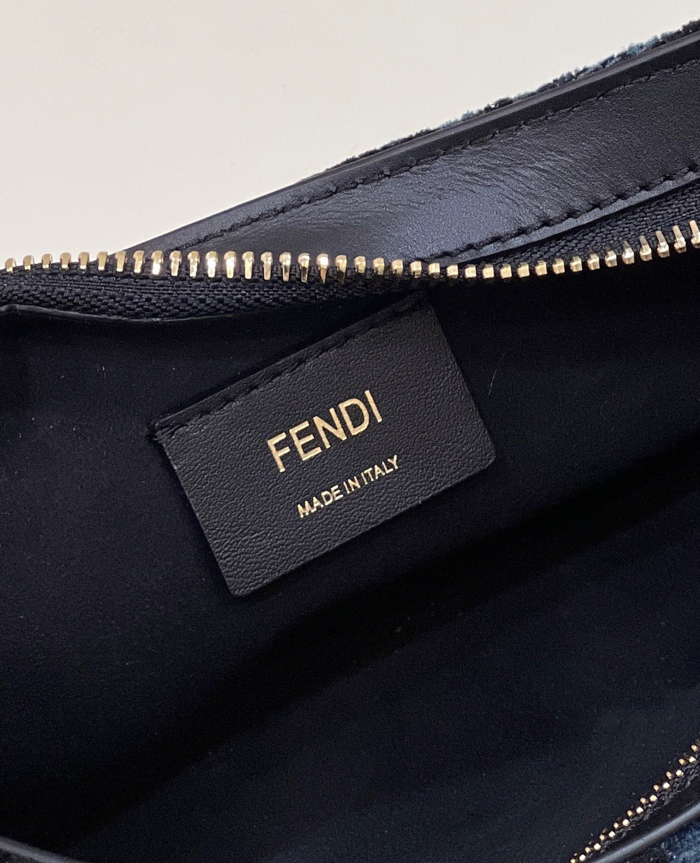 F**di O’Lock Bag 32CM Blue