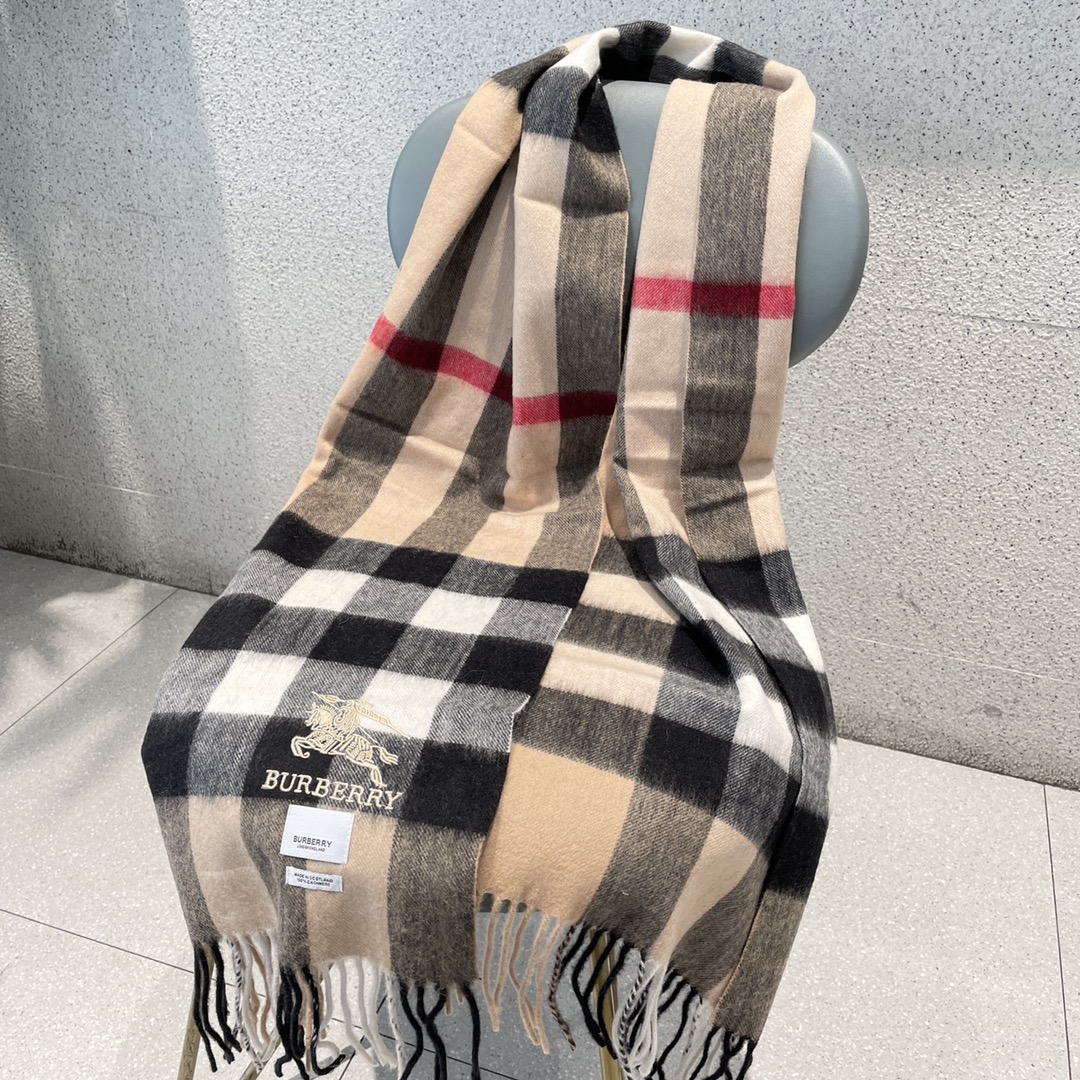 Bv*b*rry Scarf