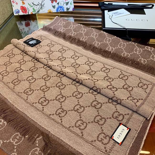 Gvc*1 Scarf 02