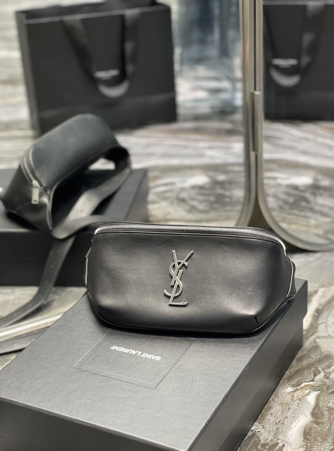 Y51 Classic Crossbody Waist Bag Silver