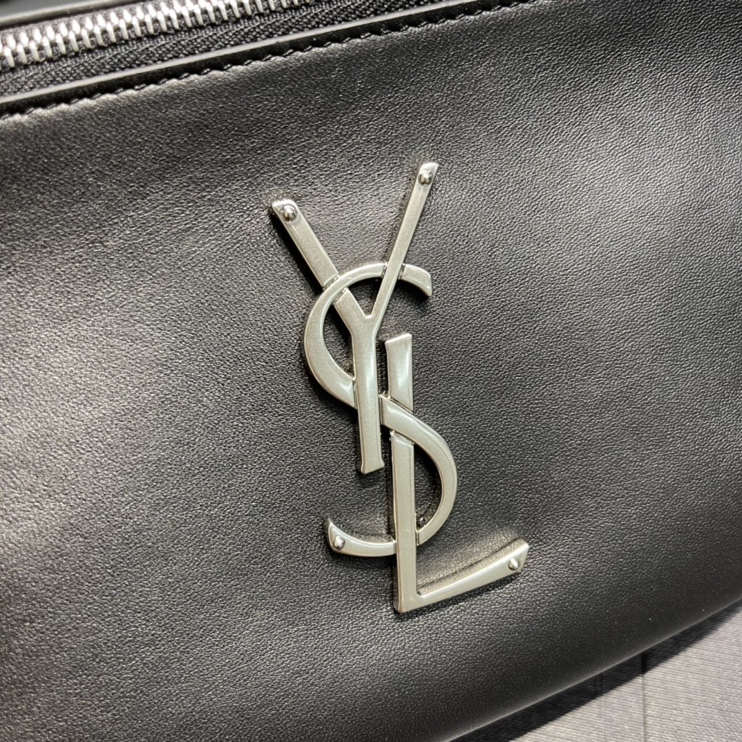 Y51 Classic Crossbody Waist Bag Silver