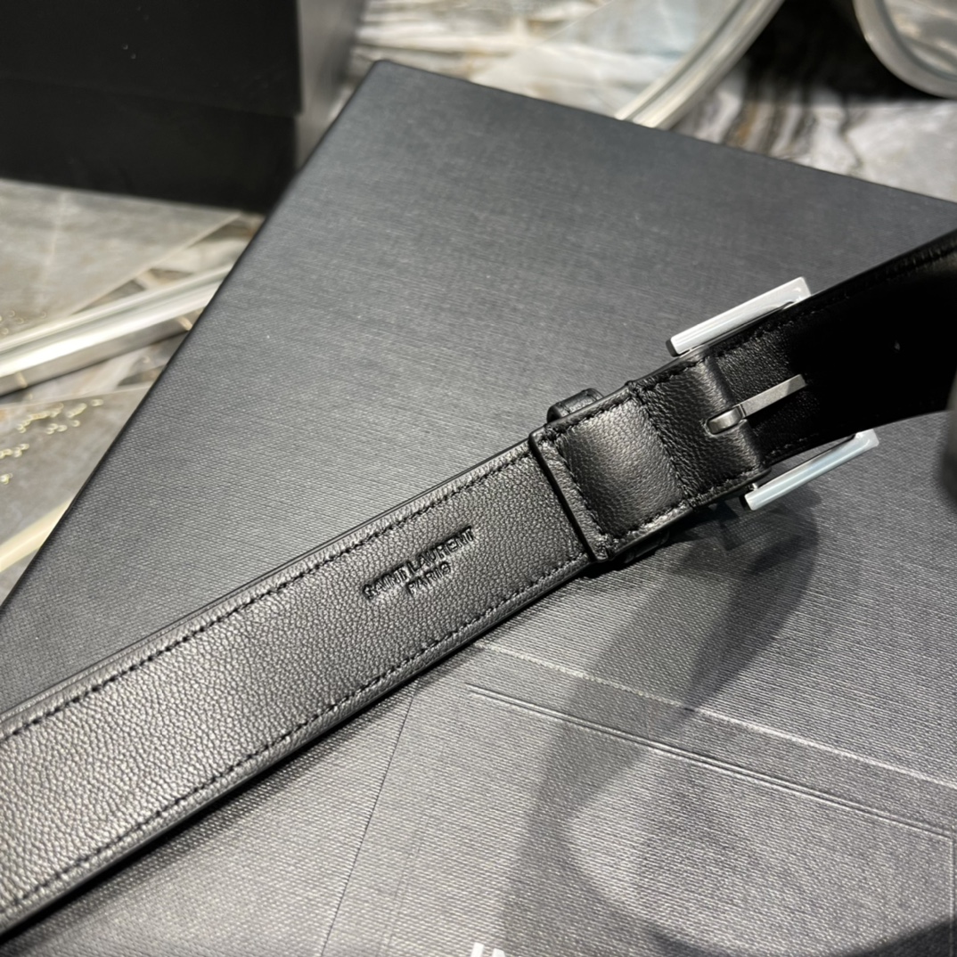 Y51 Classic Crossbody Waist Bag Silver