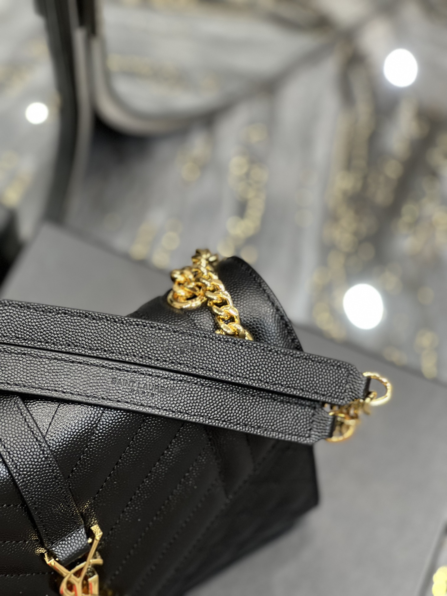 Y51 Envelope Bag Medium 487206