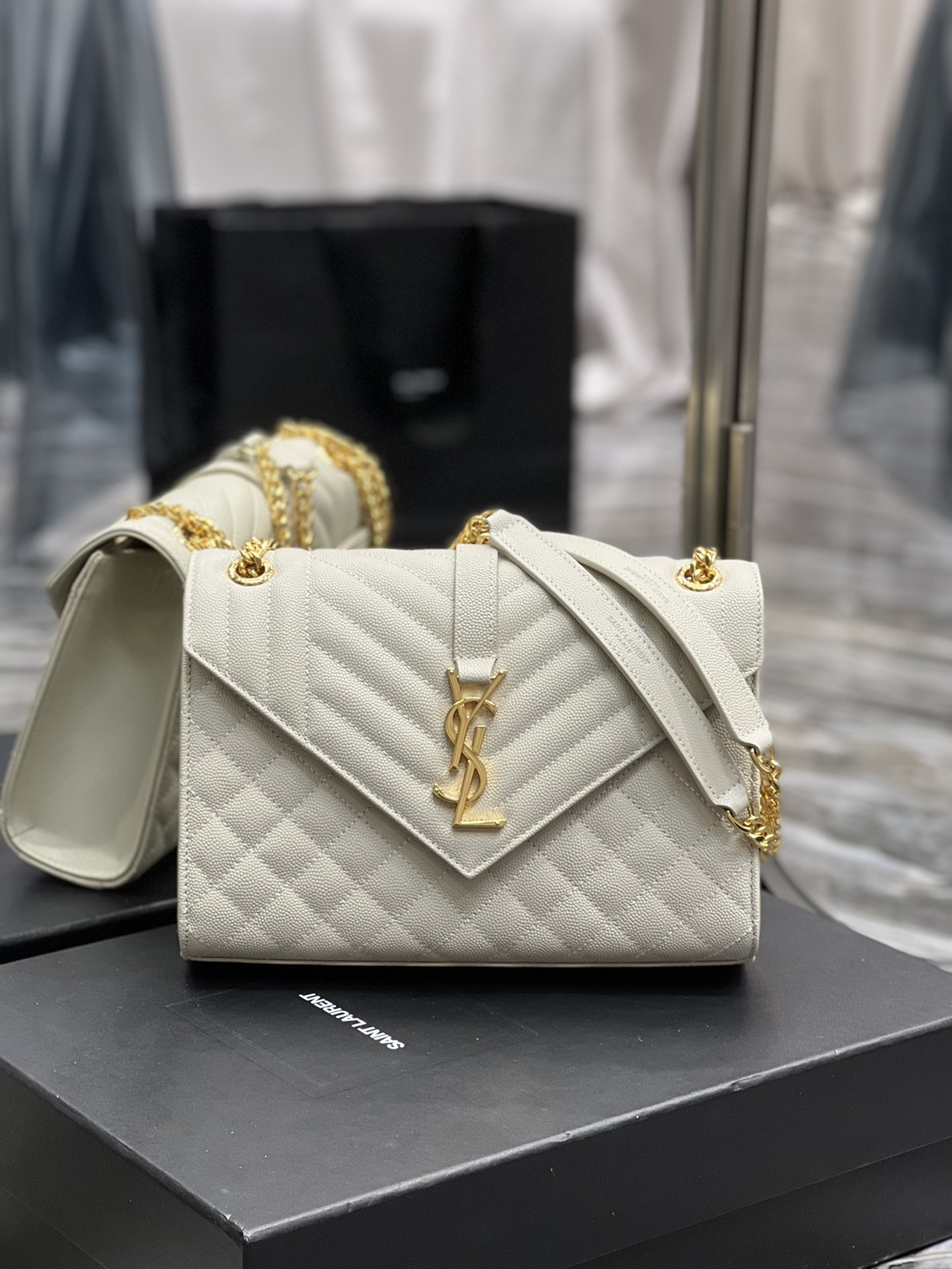 Y51 Envelope Bag Medium White 487206